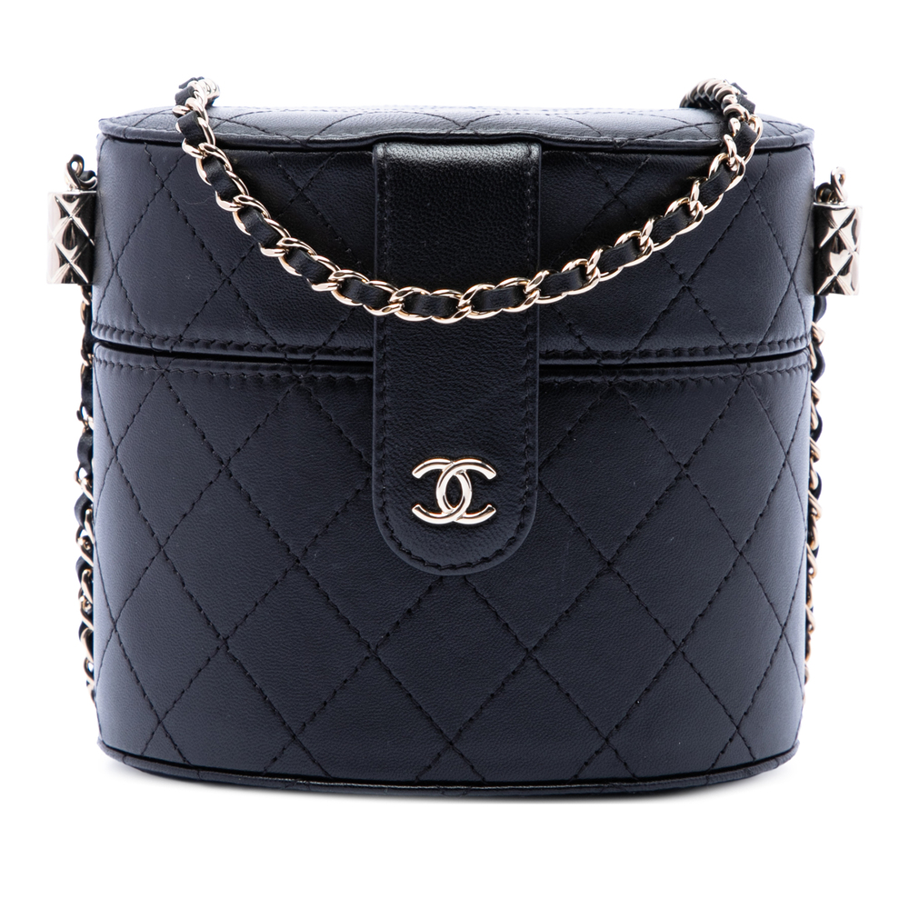 Pre-Loved Chanel CC Quilted Lambskin Round Vanity Clutch With Chain - Picture 1 of 6